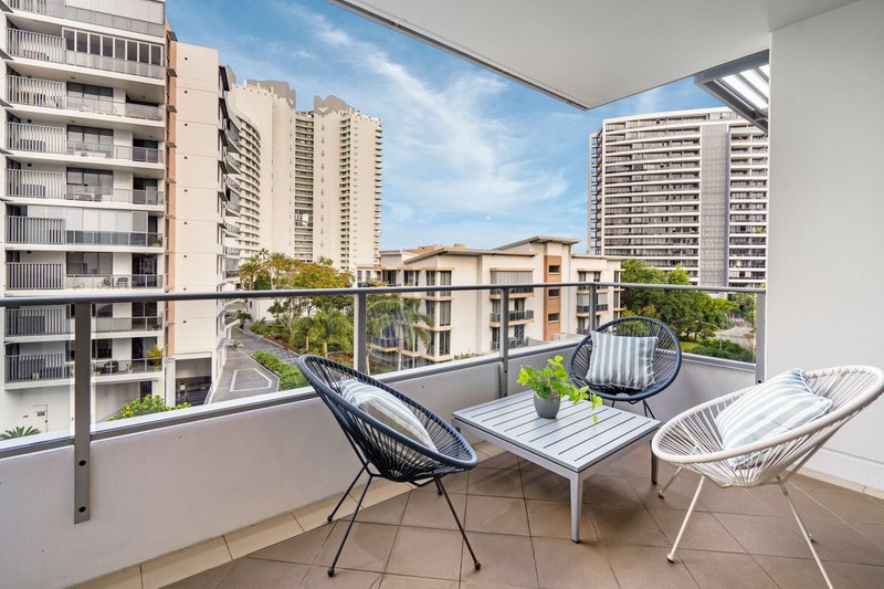 Photo - 602/6 Aqua Street, Southport QLD 4215 - Image 18