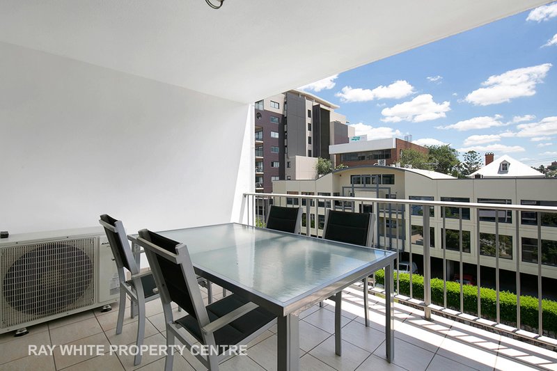 Photo - 602/6 Exford Street, Brisbane City QLD 4000 - Image 5