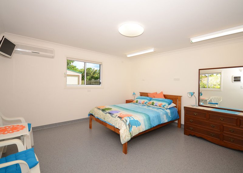 Photo - 603 Charlton Esplanade, Urangan QLD 4655 - Image 11