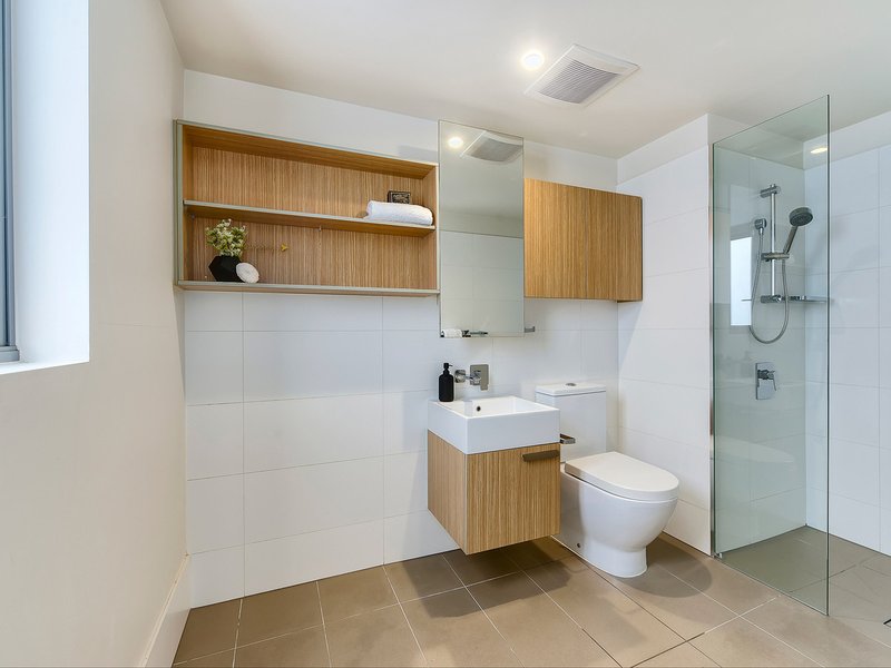 Photo - 603/1 Aspinall Street, Nundah QLD 4012 - Image 7