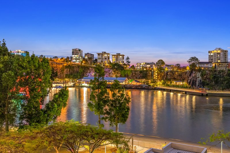 Photo - 603/1 Holman Street, Kangaroo Point QLD 4169 - Image 2