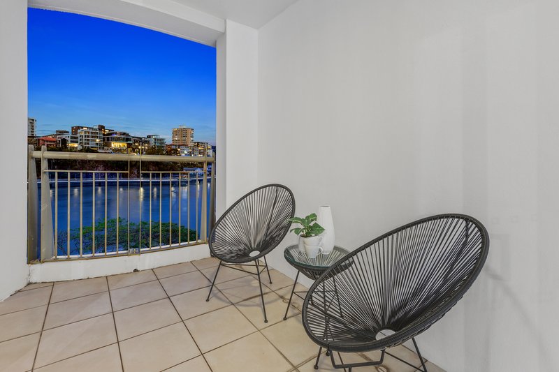 Photo - 603/1 Holman Street, Kangaroo Point QLD 4169 - Image 16