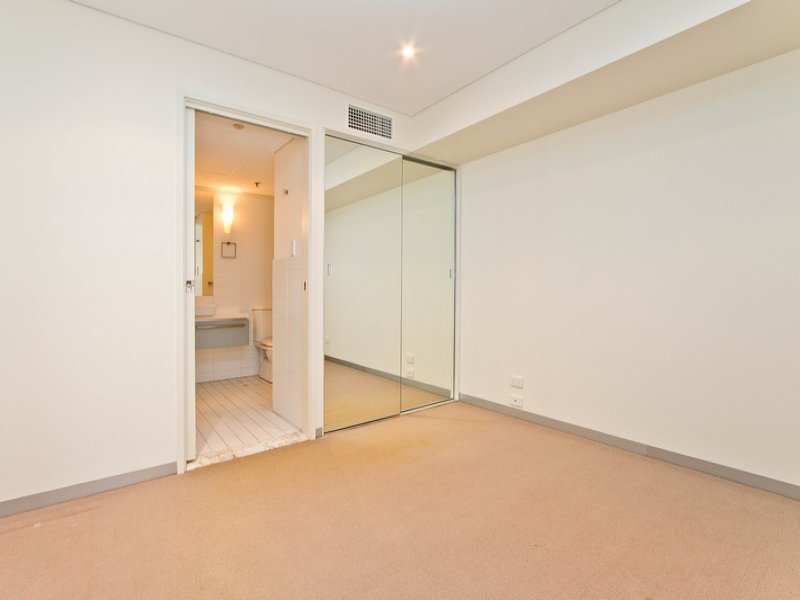 Photo - 603/102 North Terrace, Adelaide SA 5000 - Image 6