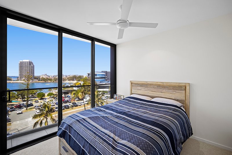 Photo - 603/144-146 Marine Parade, Coolangatta QLD 4225 - Image 5