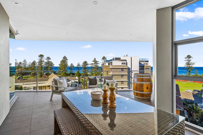 Photo - 603/21 Harbour Street, Wollongong NSW 2500 - Image 7