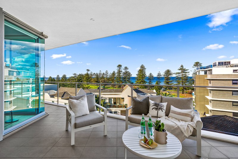 Photo - 603/21 Harbour Street, Wollongong NSW 2500 - Image 8