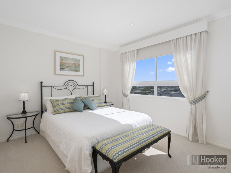 Photo - 603/212-214 Marine Parade, Labrador QLD 4215 - Image 18