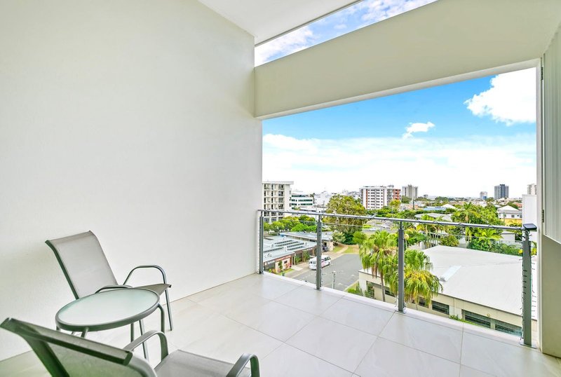 Photo - 603/4 Maud Street, Maroochydore QLD 4558 - Image 5