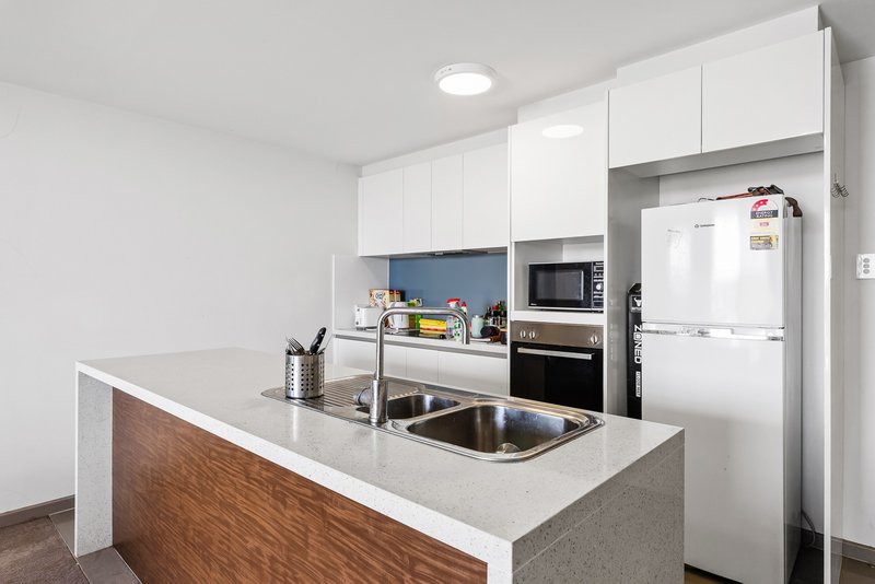 Photo - 603/58 Grose Avenue, Cannington WA 6107 - Image 7