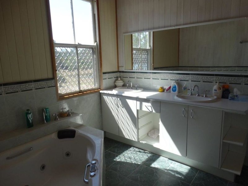 Photo - 604 Coast Road, Baffle Creek QLD 4674 - Image 9