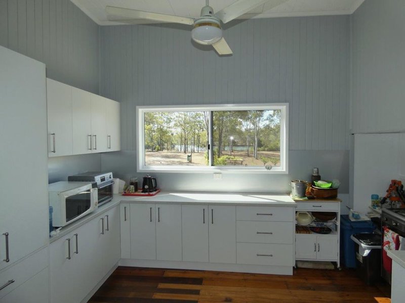 Photo - 604 Coast Road, Baffle Creek QLD 4674 - Image 4