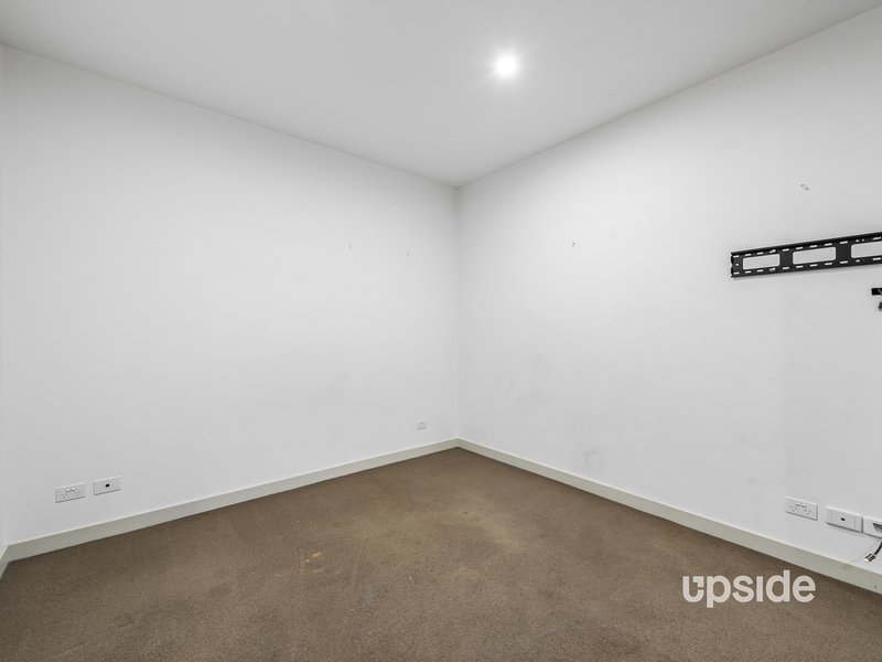 Photo - 604/12 Yarra Street, South Yarra VIC 3141 - Image 9