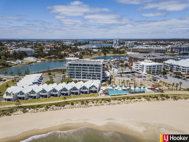 Photo - 604/16 Dolphin Drive, Mandurah WA 6210 - Image 14