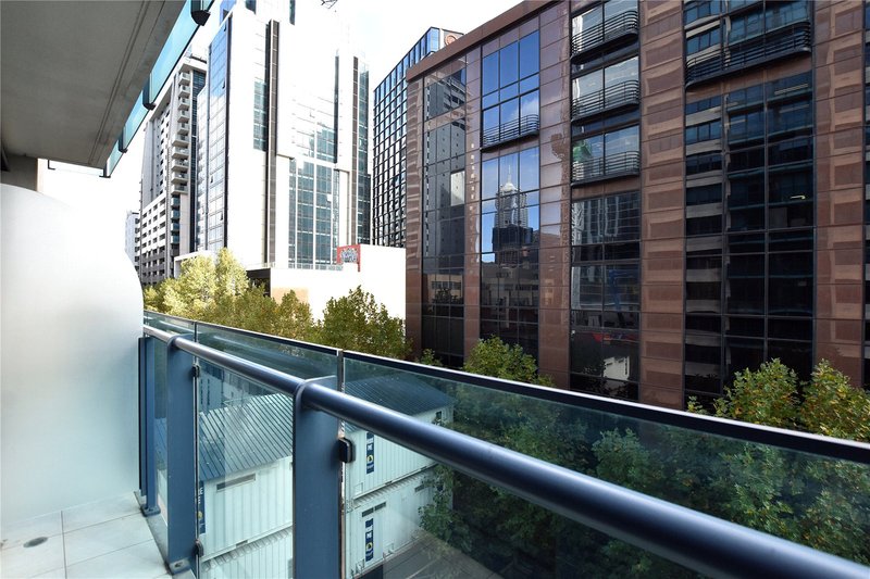 Photo - 604/181 Abeckett Street, Melbourne VIC 3000 - Image 4