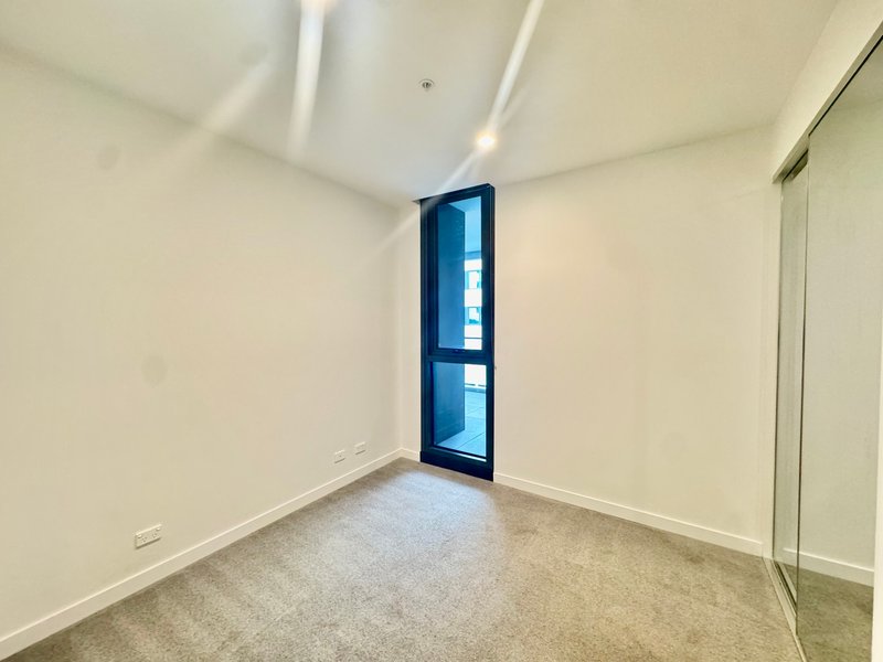 Photo - 604/20 Lomandra Drive, Clayton South VIC 3169 - Image 4