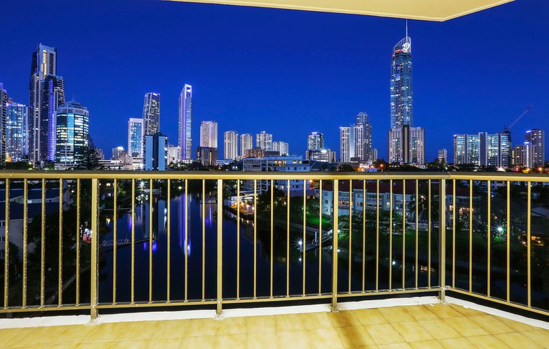 Photo - 604/21 Peninsular Drive, Surfers Paradise QLD 4217 - Image 5