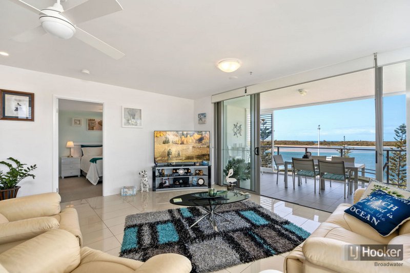 Photo - 604/378 Marine Parade, Labrador QLD 4215 - Image 4