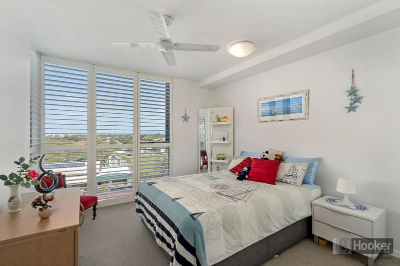 Photo - 604/378 Marine Parade, Labrador QLD 4215 - Image 8