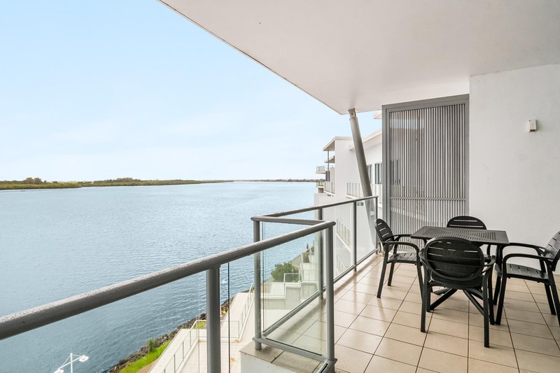 Photo - 605-606/2 Martin Street, Ballina NSW 2478 - Image 2