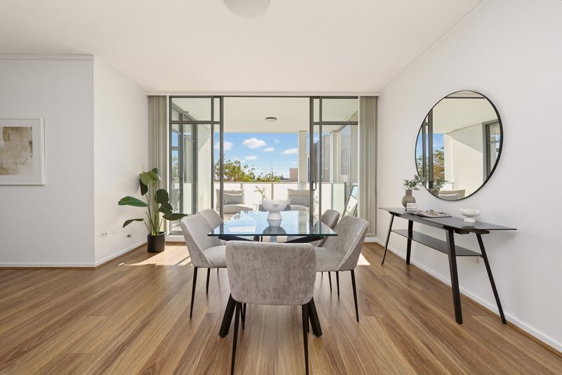 Photo - 605/1 Bruce Bennett'S Place, Maroubra NSW 2035 - Image 2