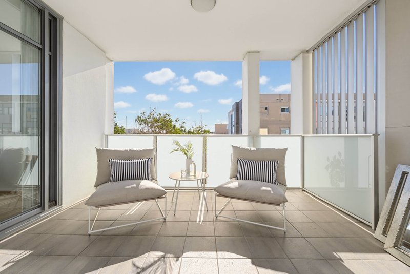Photo - 605/1 Bruce Bennett'S Place, Maroubra NSW 2035 - Image 4