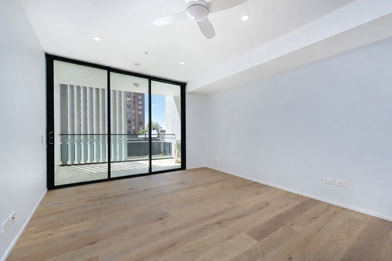 Photo - 605/109 Oxford Street, Bondi Junction NSW 2022 - Image 2