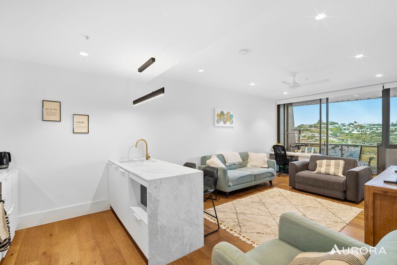 Photo - 605/14 Ella Street, Newstead QLD 4006 - Image 6