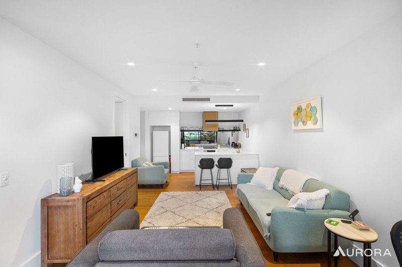 Photo - 605/14 Ella Street, Newstead QLD 4006 - Image 7