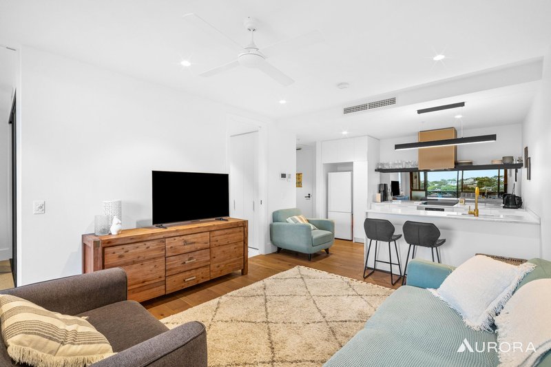 Photo - 605/14 Ella Street, Newstead QLD 4006 - Image 8