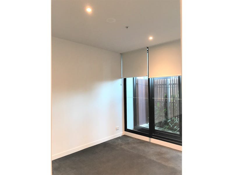 Photo - 605/167 Alfred Street, Fortitude Valley QLD 4006 - Image 2