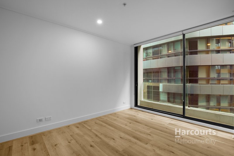 Photo - 605/19 Queens Road, Melbourne VIC 3004 - Image 6