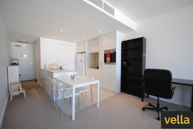 Photo - 605/20 Hindmarsh Square, Adelaide SA 5000 - Image 3