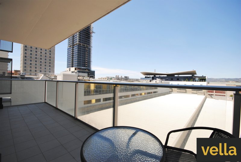 Photo - 605/20 Hindmarsh Square, Adelaide SA 5000 - Image 9