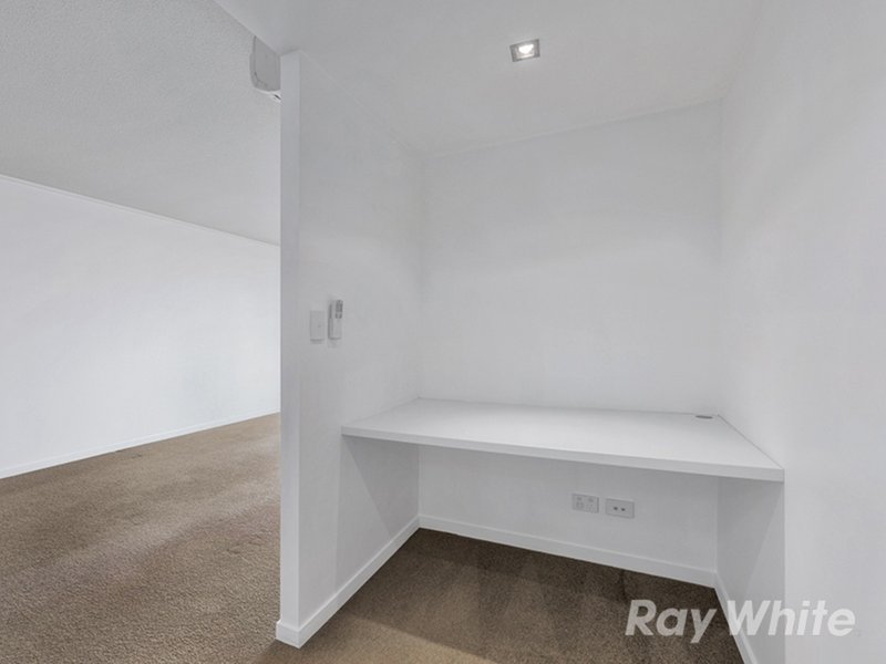 Photo - 605/23 Parkland Street, Nundah QLD 4012 - Image 7