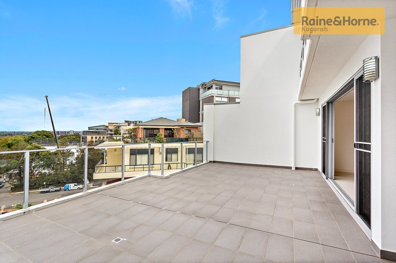 Photo - 605/4-6 Kensington Street, Kogarah NSW 2217 - Image 4