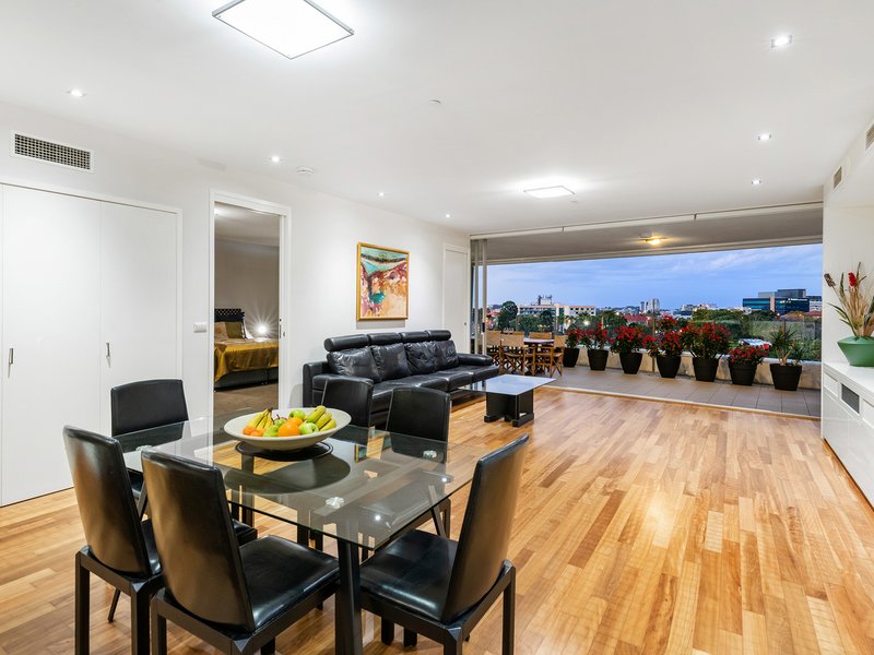 Photo - 6055/6 Parkland Boulevard, Brisbane City QLD 4000 - Image 6