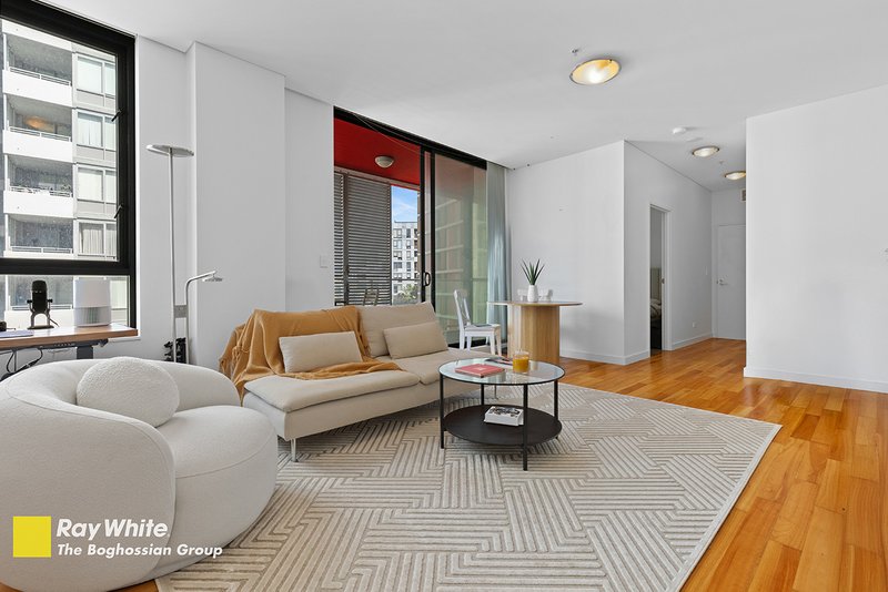 Photo - 605/8-10 Brodie Spark Drive, Wolli Creek NSW 2205 - Image 3