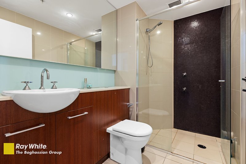 Photo - 605/8-10 Brodie Spark Drive, Wolli Creek NSW 2205 - Image 5