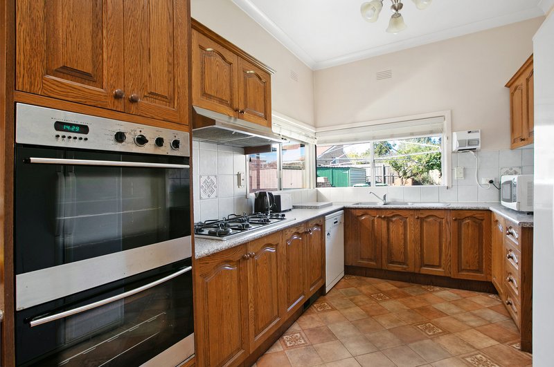 Photo - 606 Gilbert Road, Reservoir VIC 3073 - Image 9