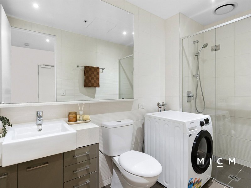 Photo - 606/118 Kavanagh Street, Southbank VIC 3006 - Image 6