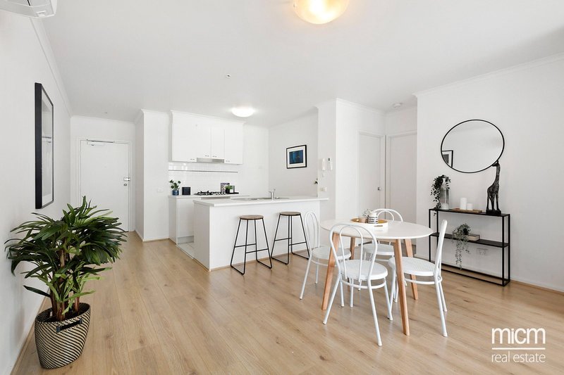 Photo - 606/148 Wells Street, South Melbourne VIC 3205 - Image 2