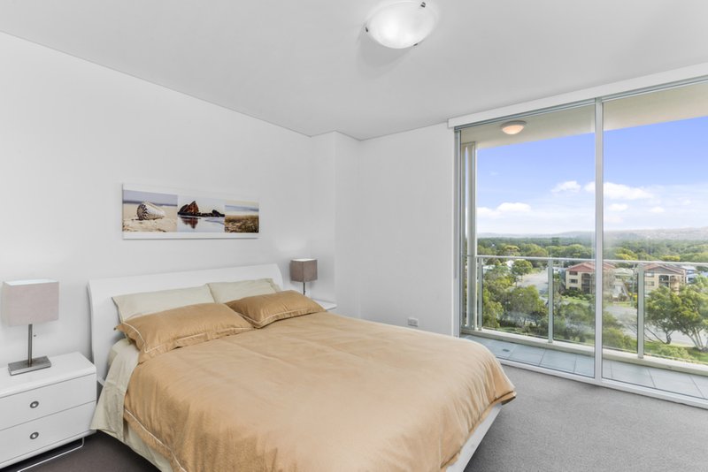 Photo - 606/2 Creek Street, Coolangatta QLD 4225 - Image 7