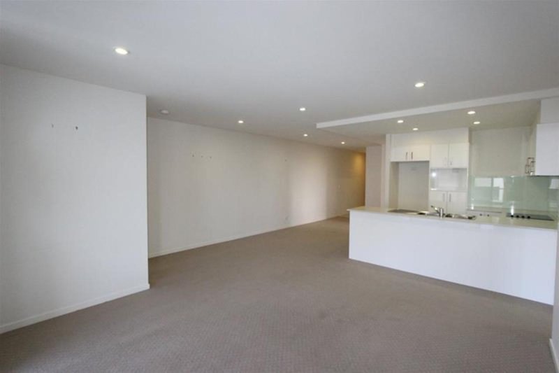 Photo - 606/20 Playfield Street, Chermside QLD 4032 - Image 3