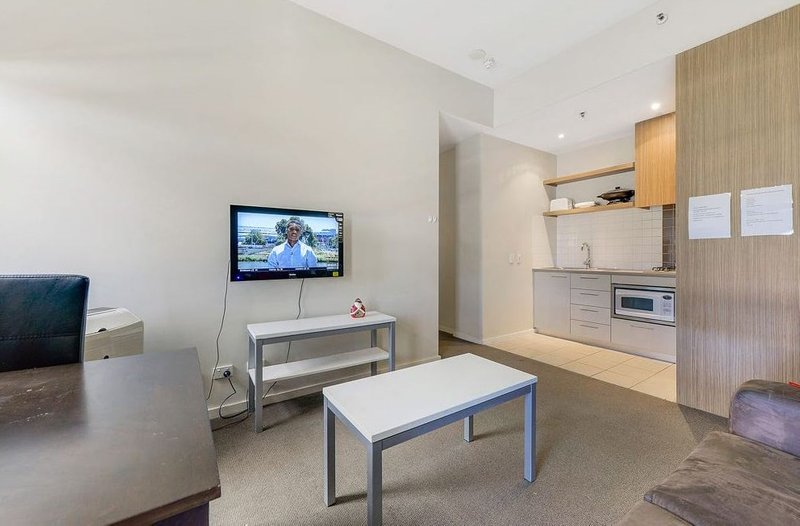 Photo - 606/23 King William Street, Adelaide SA 5000 - Image 4