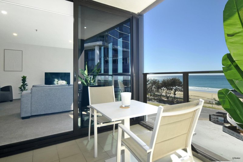 Photo - 606/3440 Surfers Paradise Boulevard, Surfers Paradise QLD 4217 - Image 2