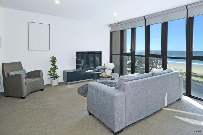 Photo - 606/3440 Surfers Paradise Boulevard, Surfers Paradise QLD 4217 - Image 4