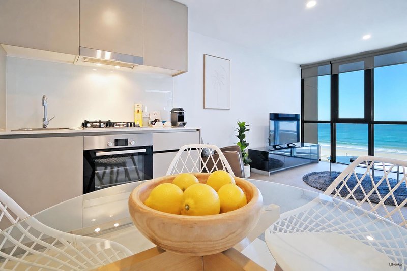 Photo - 606/3440 Surfers Paradise Boulevard, Surfers Paradise QLD 4217 - Image 9