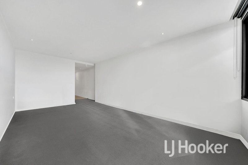 Photo - 606/435 Nepean Highway, Frankston VIC 3199 - Image 4