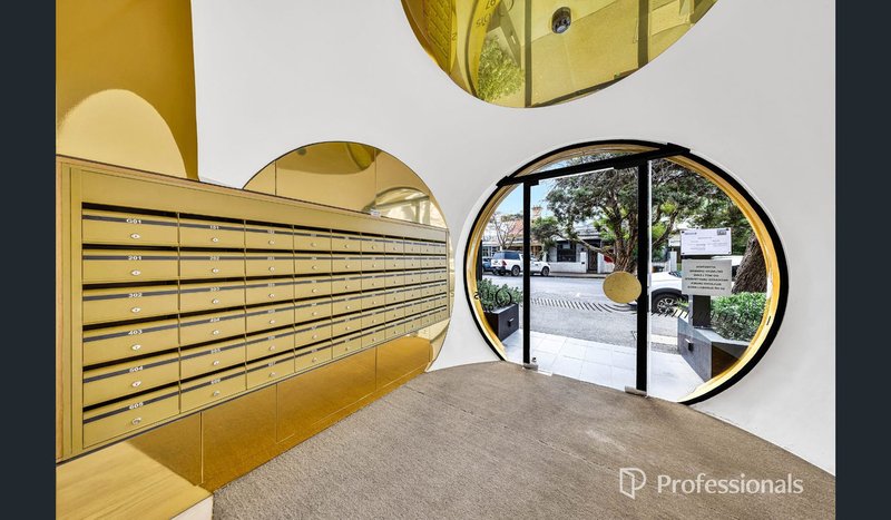 Photo - 606/97 Palmerston Crescent, South Melbourne VIC 3205 - Image 2