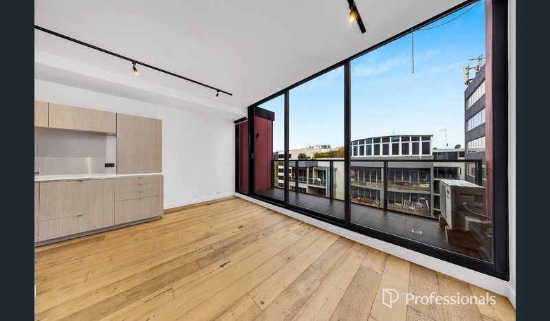 Photo - 606/97 Palmerston Crescent, South Melbourne VIC 3205 - Image 7